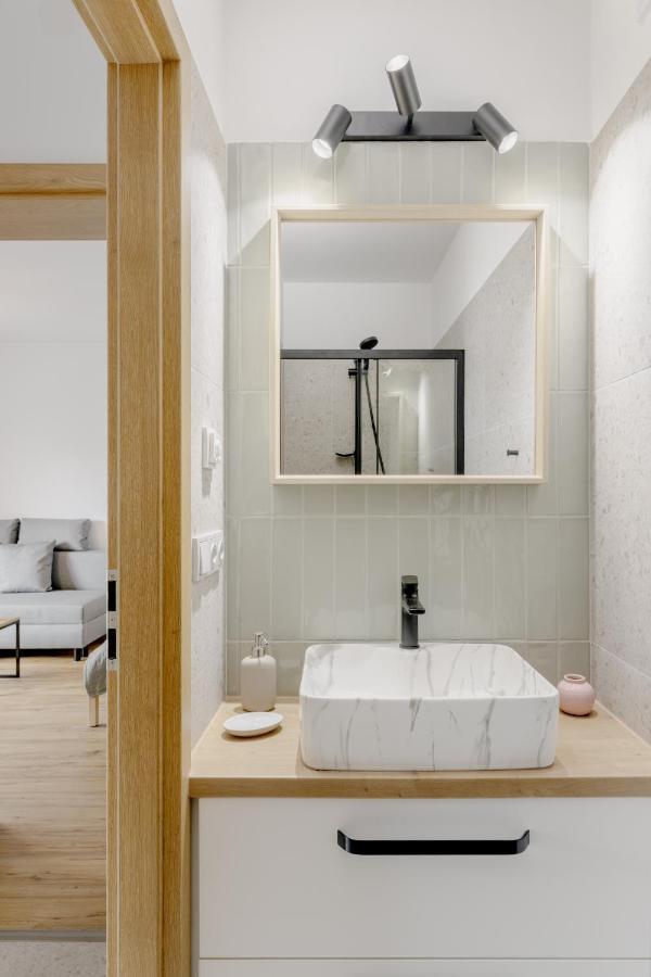 Balance Apartments Зноймо Экстерьер фото