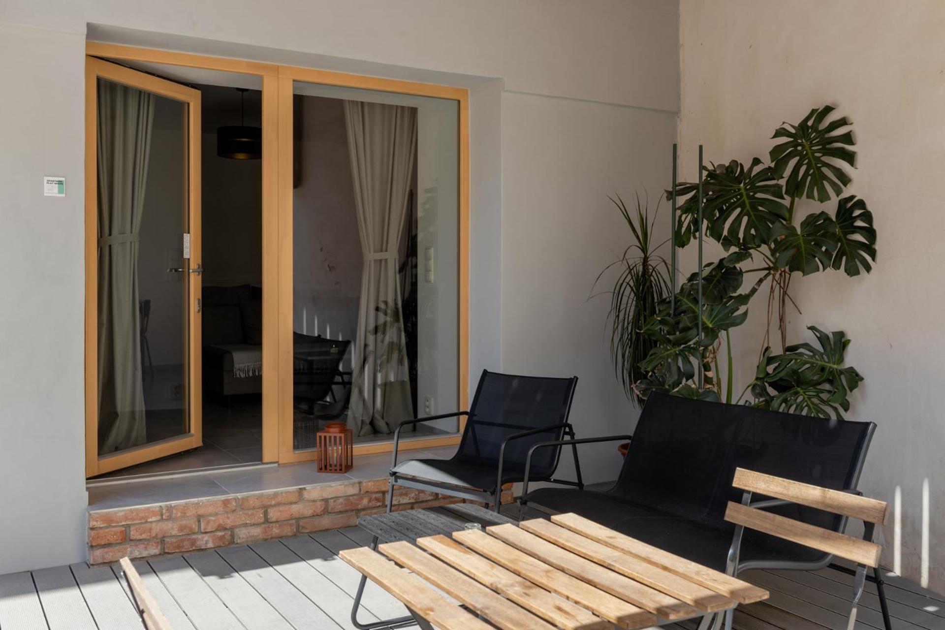 Balance Apartments Зноймо Экстерьер фото